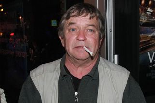 Tankový prapor: Olmer zkoušel prsa Adamcové, za film dostal směšný honorář. Tanky nejezdily - Médium.cz